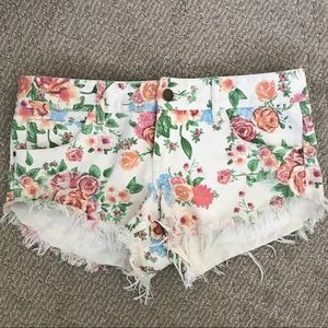 Floral white billabong shorts